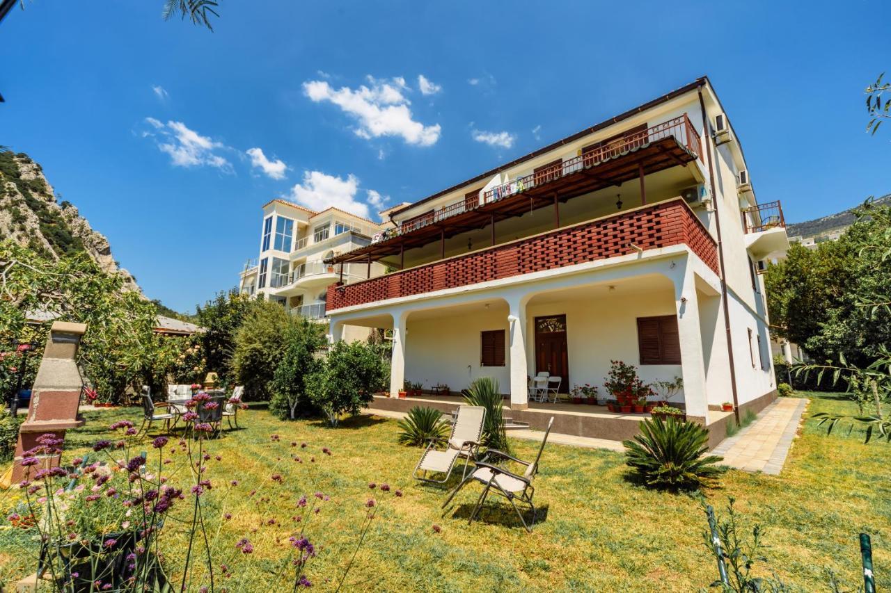 Apartments Viktorija Petrovac Eksteriør billede